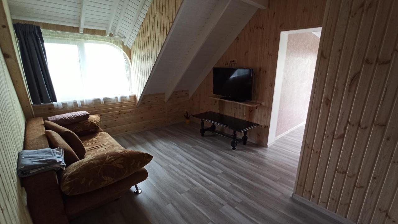 Eco House Hotel Chernomorsk Exterior photo