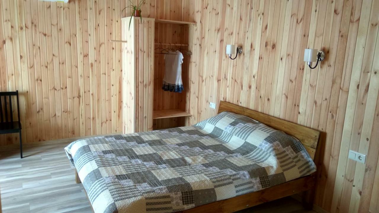 Eco House Hotel Chernomorsk Exterior photo